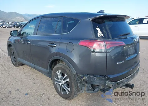 2018 Toyota Rav4 Le z USA, uszkodzony, nr VIN 2T3BFREV3JW739795